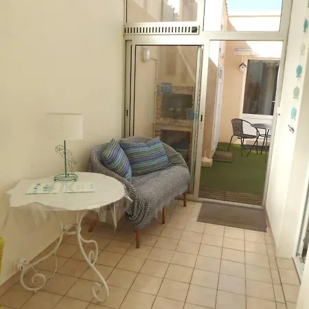 Appartement Les Sables-D'Olonne, 3 Pieces, 6 Personnes - Fr-1-325-121 * Les Sables-dʼOlonne