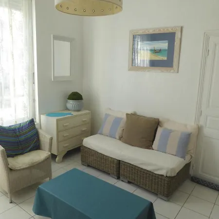 Appartement Les Sables-D'Olonne, 3 Pieces, 6 Personnes - Fr-1-325-121 *