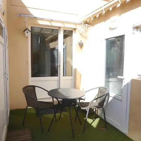 Appartement Les Sables-D'Olonne, 3 Pieces, 6 Personnes - Fr-1-325-121 *
